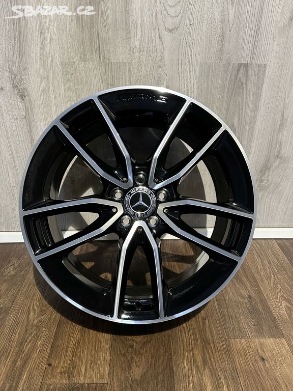 Mercedes Benz A-Klasse A35 - orig. ALU 5X112 R19