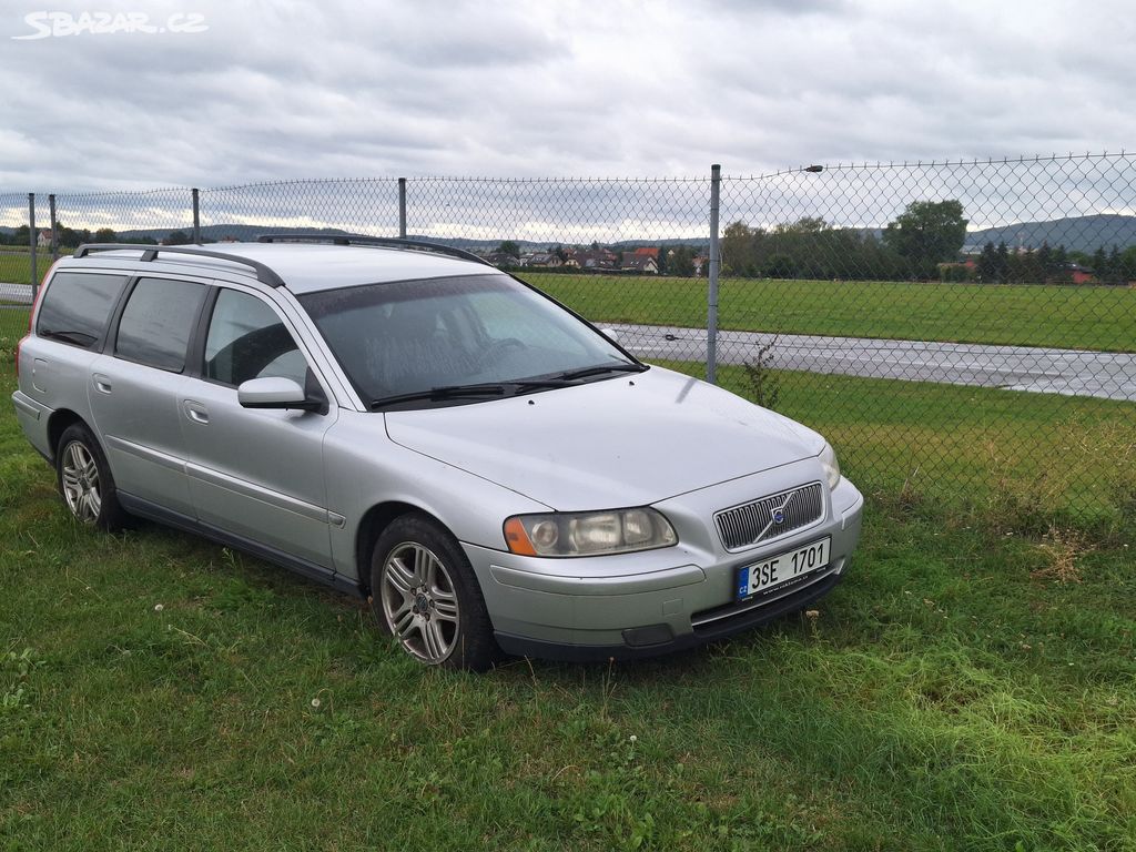 Volvo V70 II 2.4D5 120kw, automat, r.v. 2005