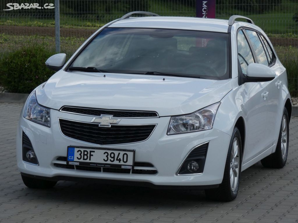 Chevrolet Cruze 1.7 CDTI 96kW combi ZÁRUKA 36M