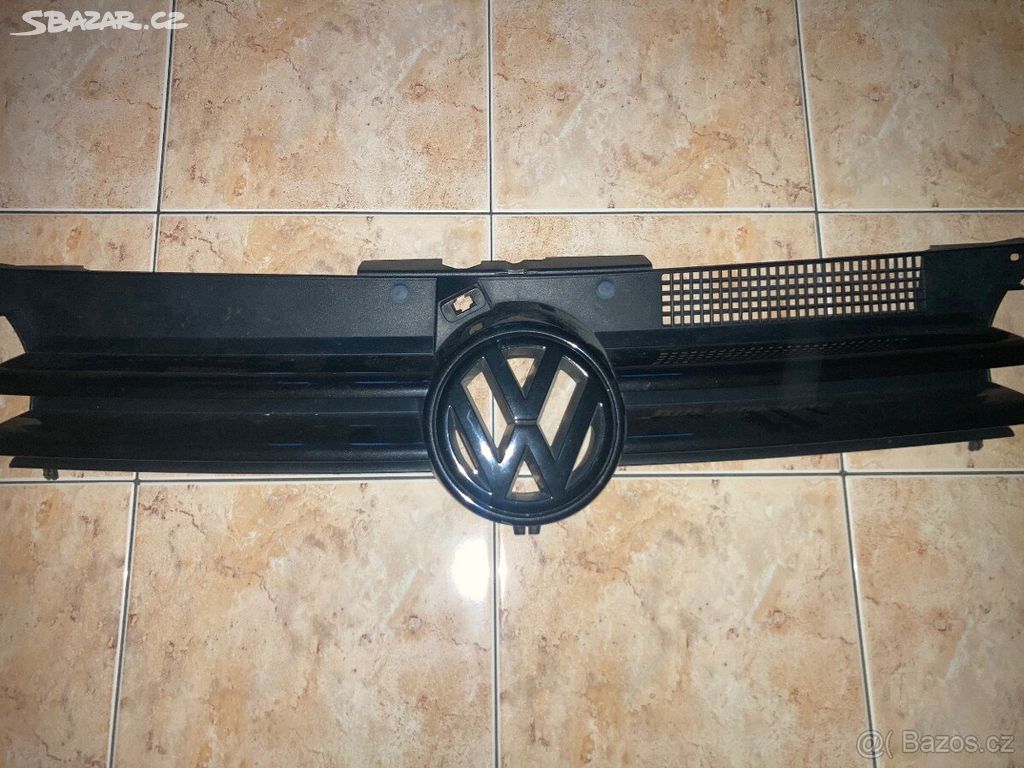 Přední grill Golf mk4 (blackout)