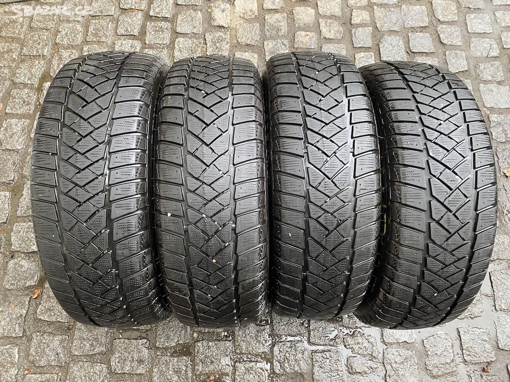 215 60 17 R17 zimní nákladní pneu Dunlop SP LT