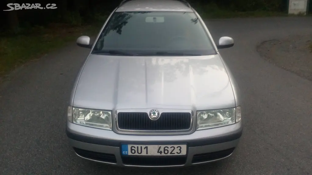 Škoda Octavia combi 1.9 TDI-Tour rv 11/2010-CZ-TOP - fotka 3