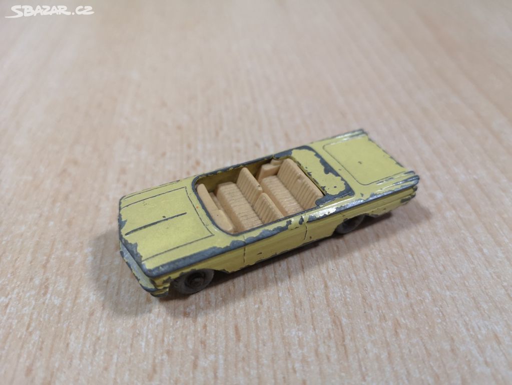 Matchbox pontiac convertible hot sale