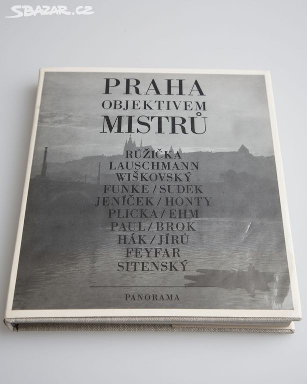 Kniha Praha objektivem mistrů 1983