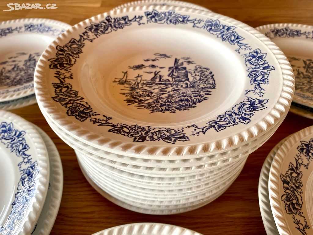 Starý krásný francouzský porcelán 26 kusů