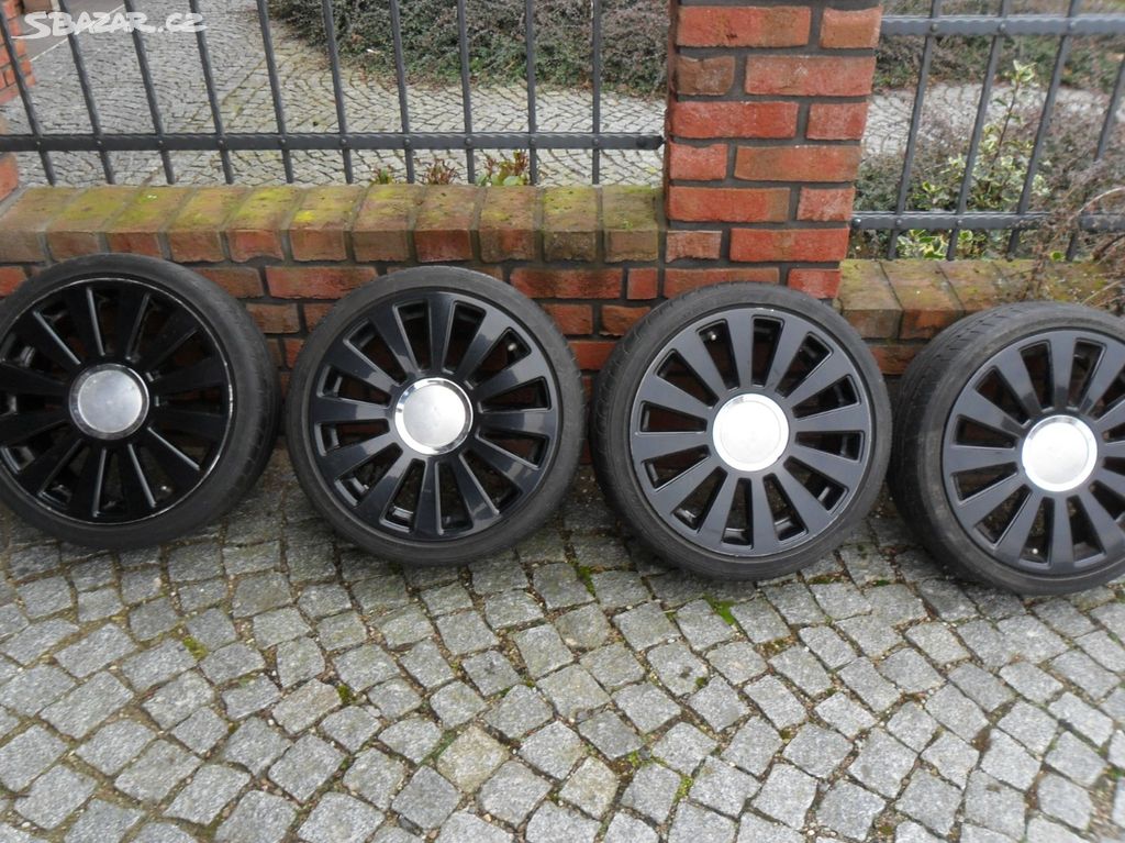 VW Golf, Bora, Polo - Al kola 17" s letními pneu.