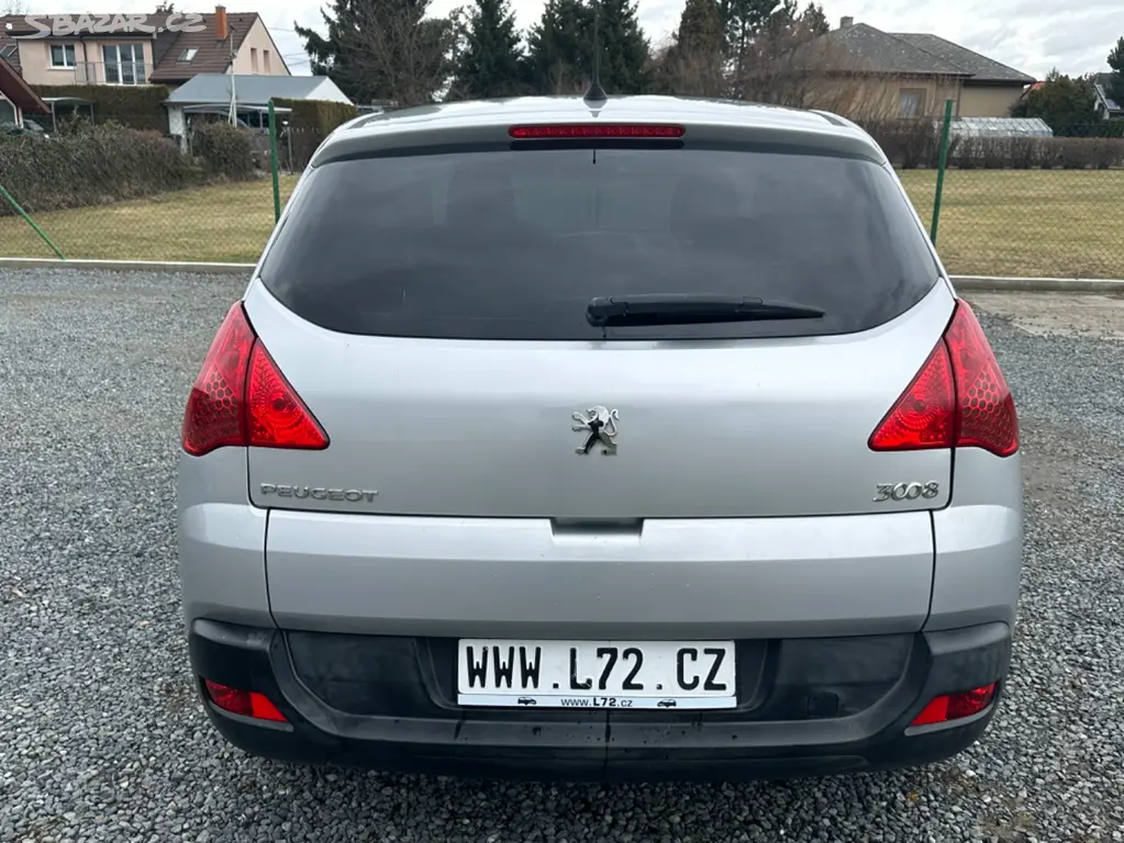 Peugeot 3008 1,6 benzín nové ČR HEZKÝ STAV - fotka 5