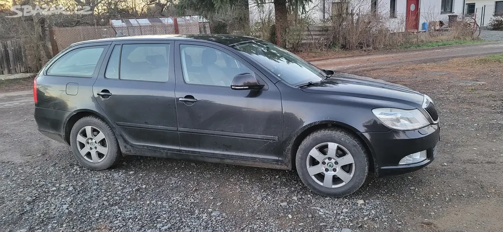 Škoda Octavia combi TDI 77 kW Elegance Tažné-TOP - fotka 3