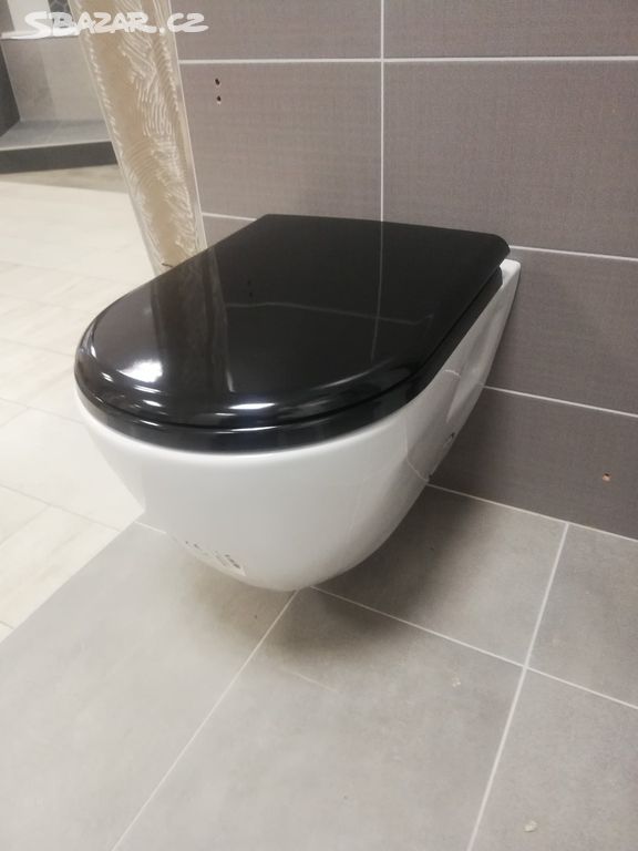 WC sedátko černé