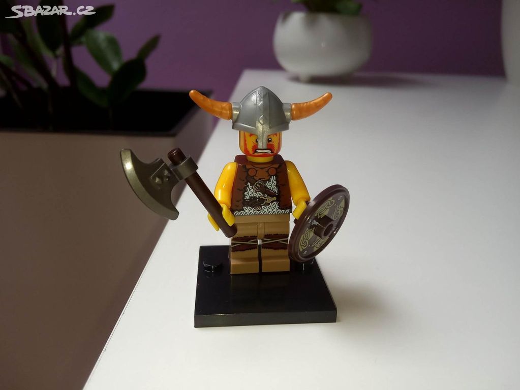 8 figurek Vikingové (2 sady)