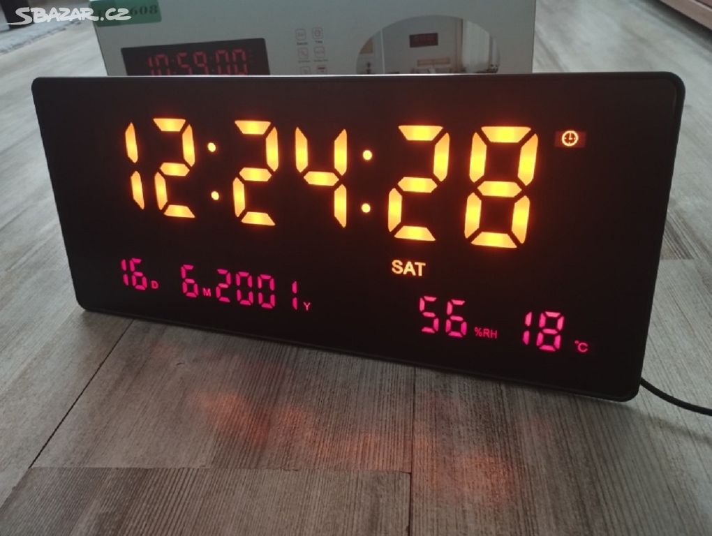 LED hodiny (36x15cm)