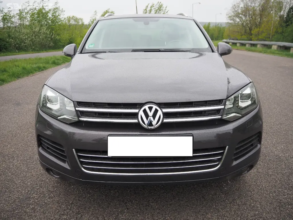 Volkswagen Touareg 3.0 V6 TDI - fotka 2