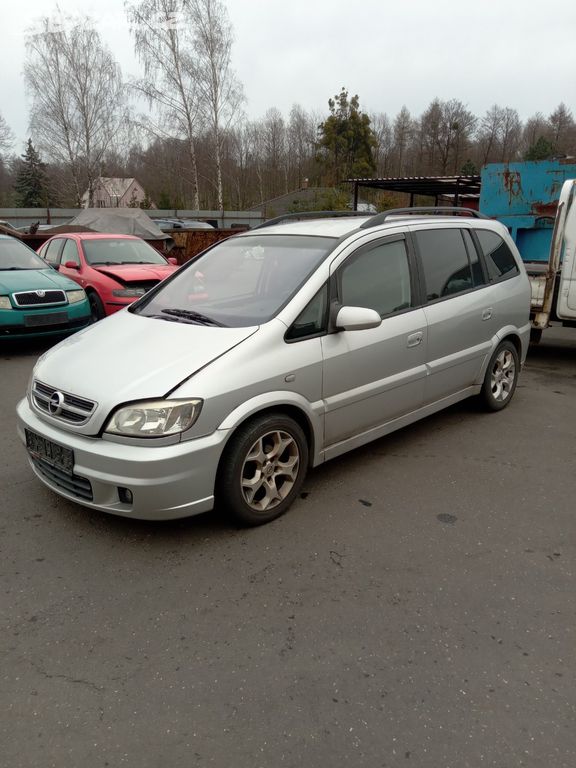 Opel ZAFIRA A 2.2DTi "OPC"