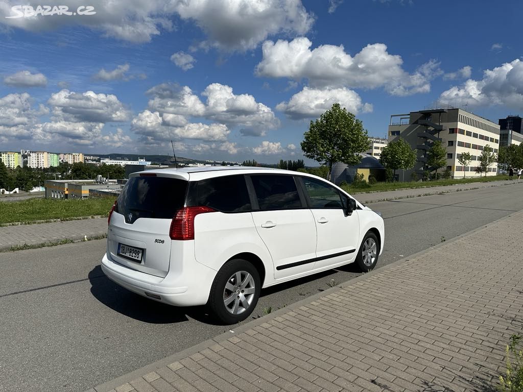 PEUGEOT 5008 1,6 HDI, 82 kW, r.v. 2012