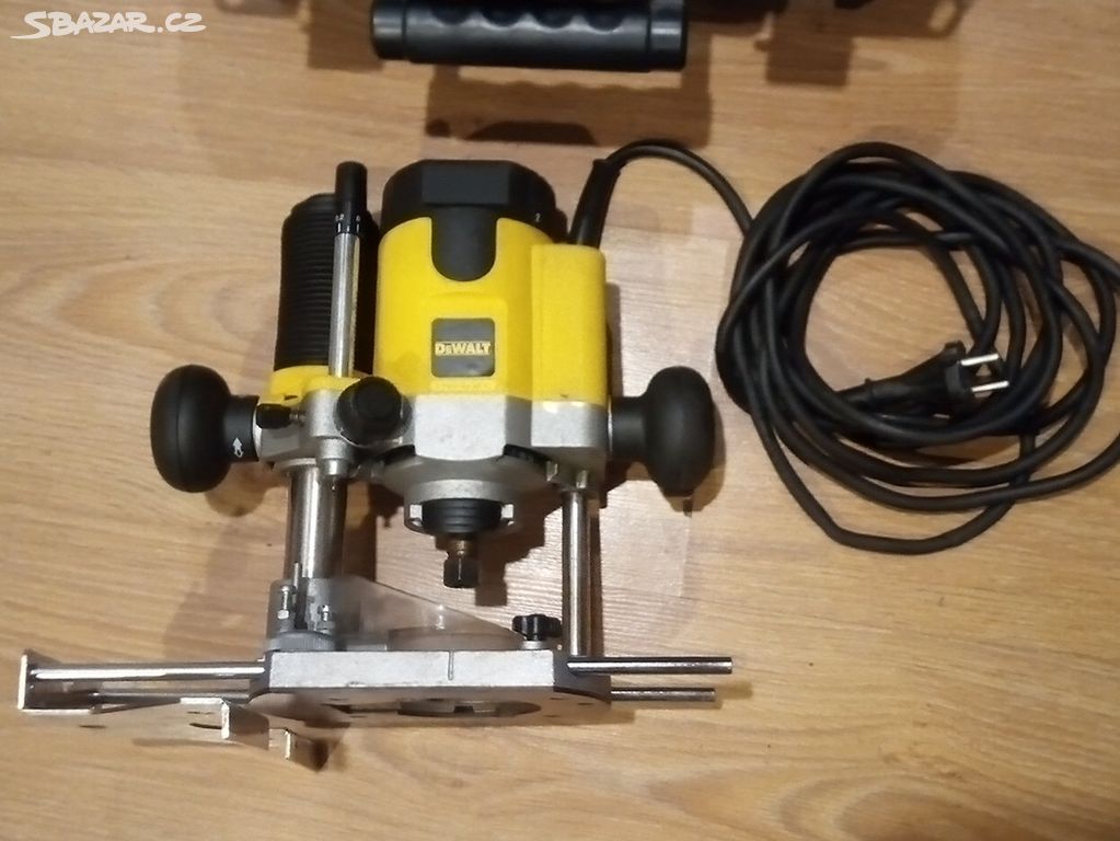 Prodám novou horní+ohraňovací frézu DEWALT DW625E