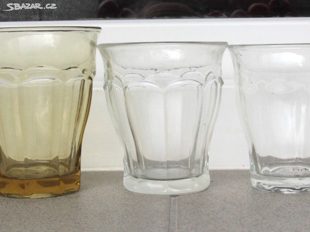 Retro skleničky Durit 5 ks - 2 žluté a 3 bílé