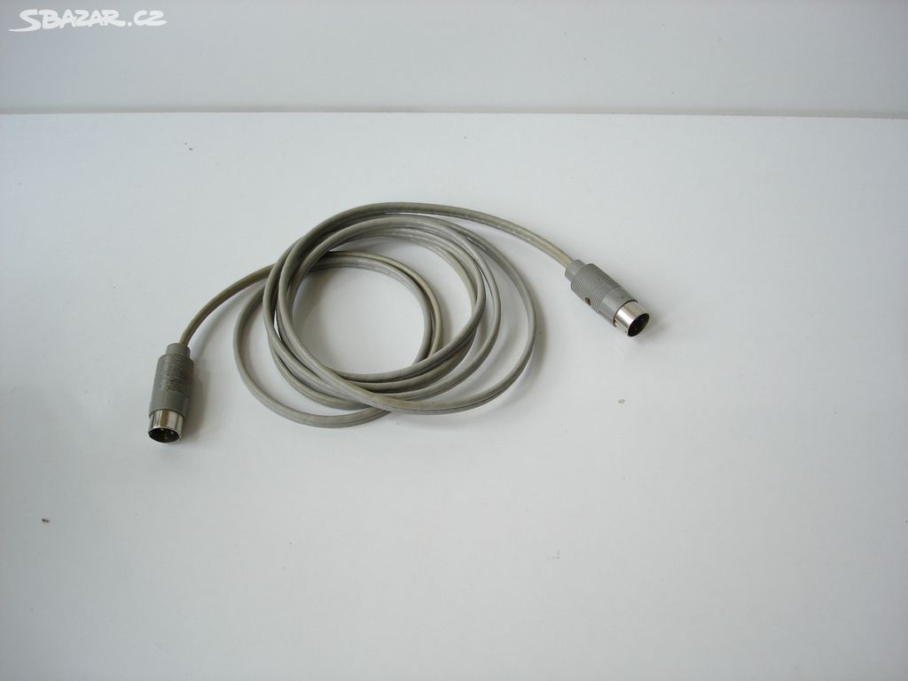 propojovací audio kabel