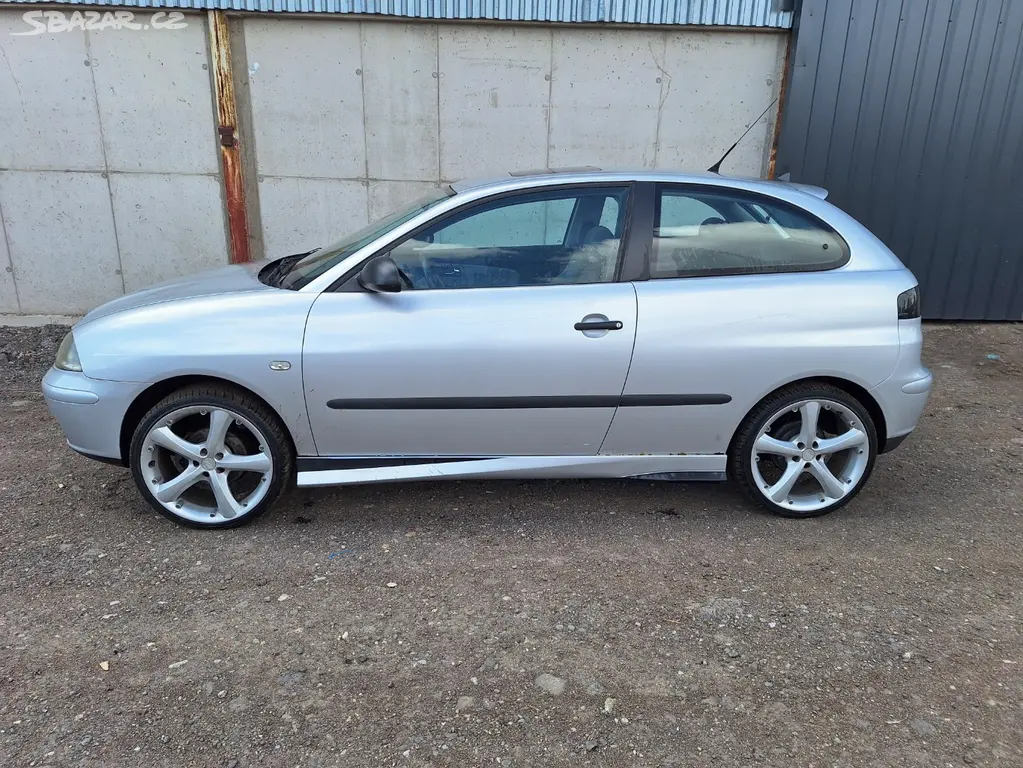 Seat Ibiza 1.2 51kw - fotka 2