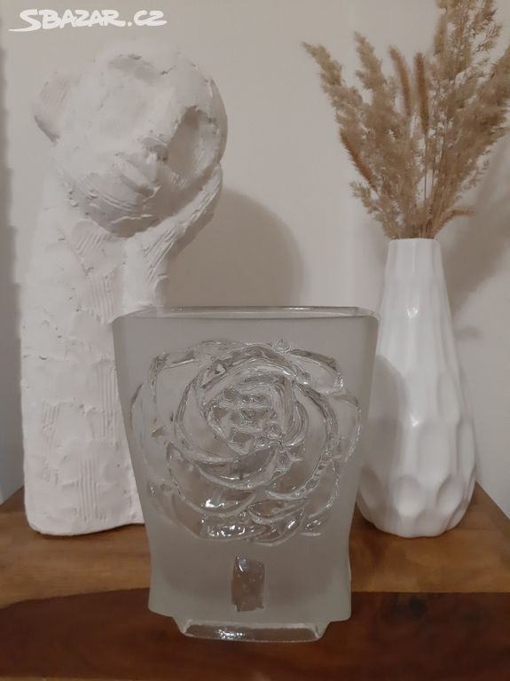 Váza z lisovaného skla, matovaná verze! - V. Zajíc