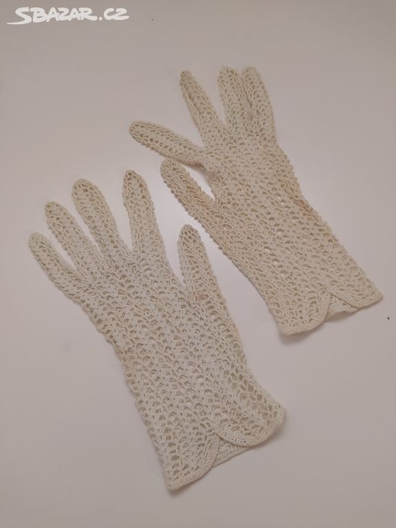 Starožitné dámské háčkované rukavice