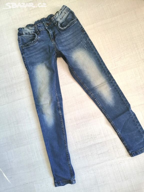 Parádní skinny džíny s kanýrky 134