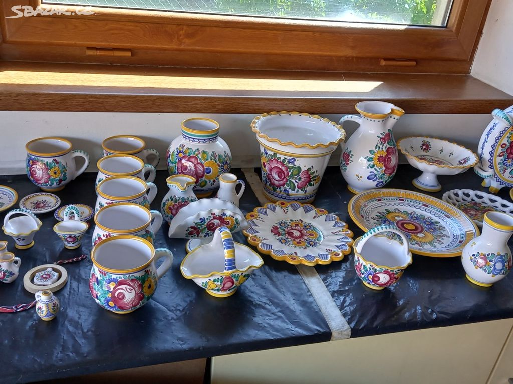 Tupeská keramika, cca 37 kusů