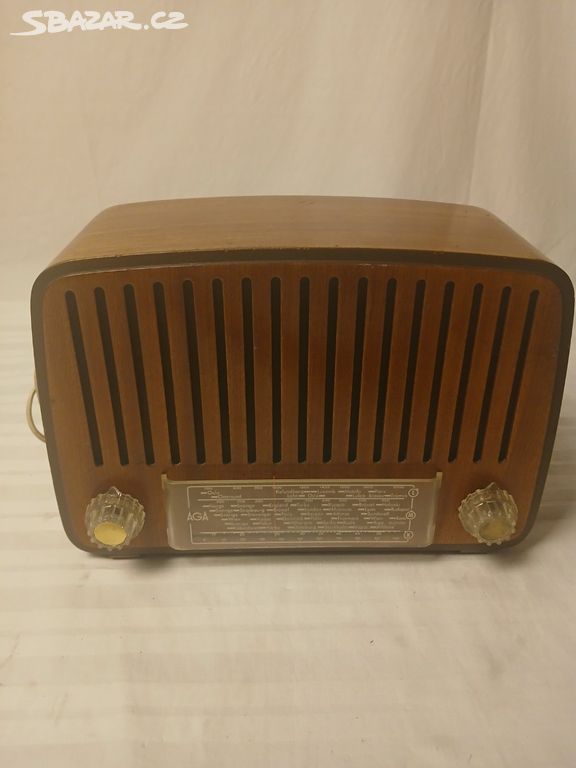 Starožitné rádio AGA typ 2521