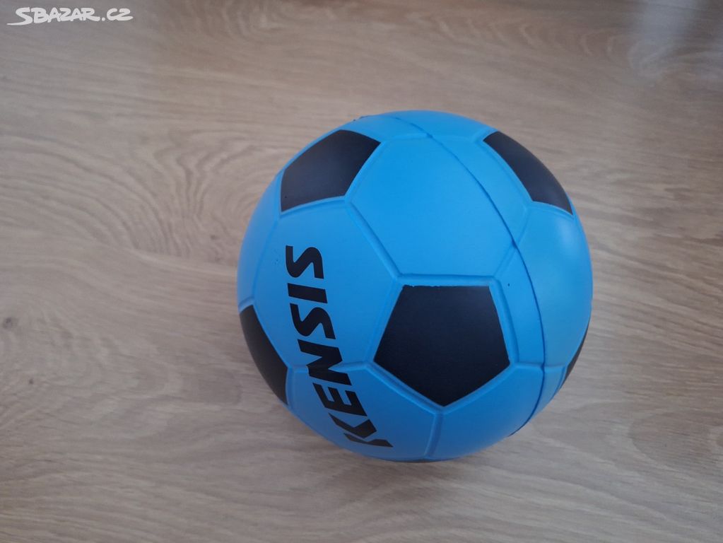 Pěnový fotbalový míč Kensis (v.2)