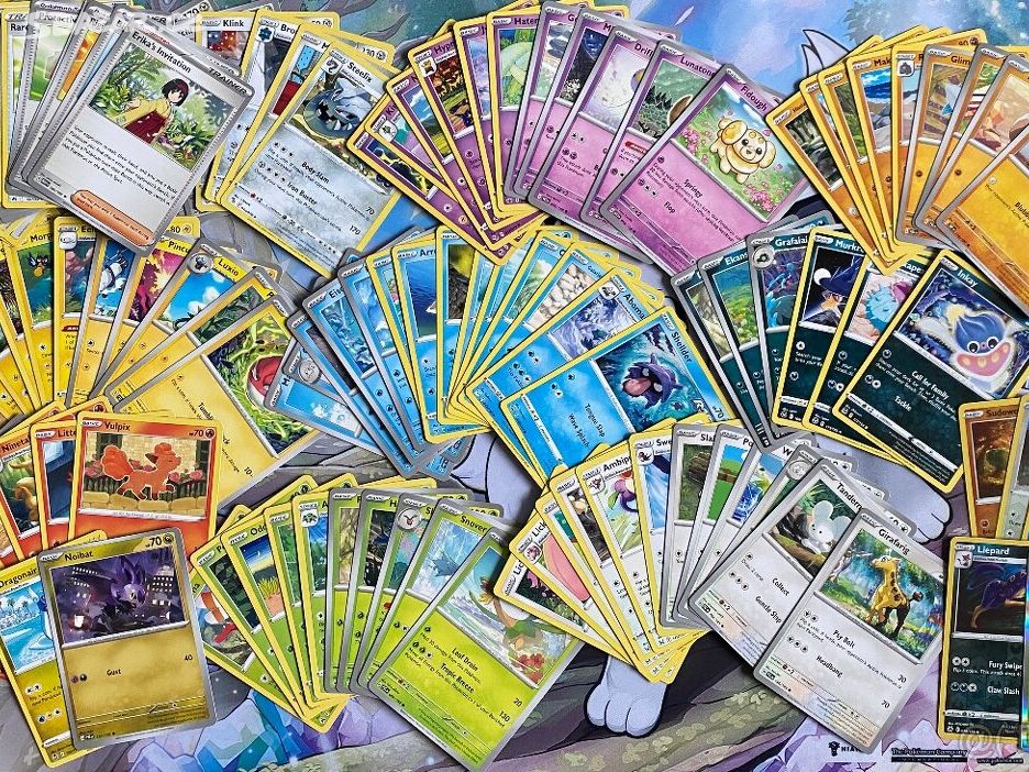 Originální Pokémon karty - 120 ks