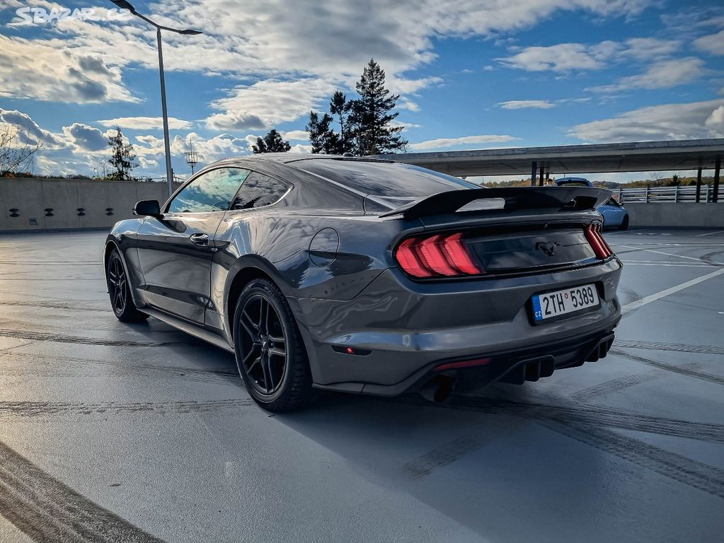 Pronájem FORD MUSTANG FACELIFT tuning GT500 400HP