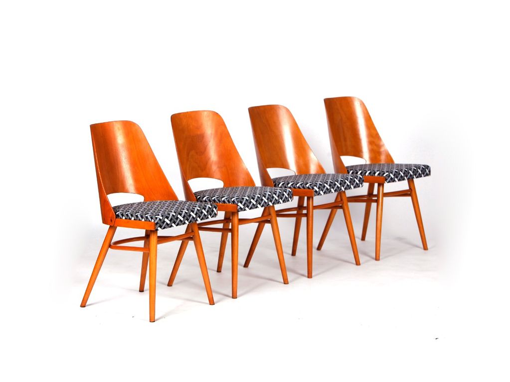 [ 4053 ] Přečalouněné jídelní židle TON, Expo 58,