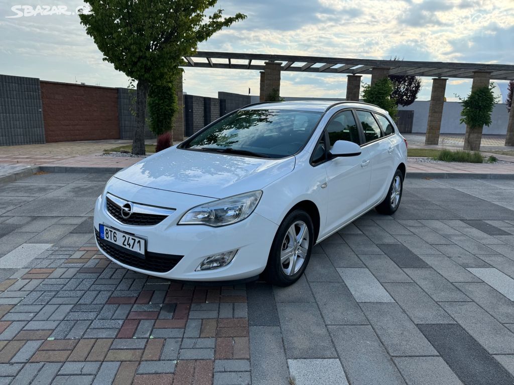 Opel Astra, 1.7CDTi 81kW combi - 175.880Km