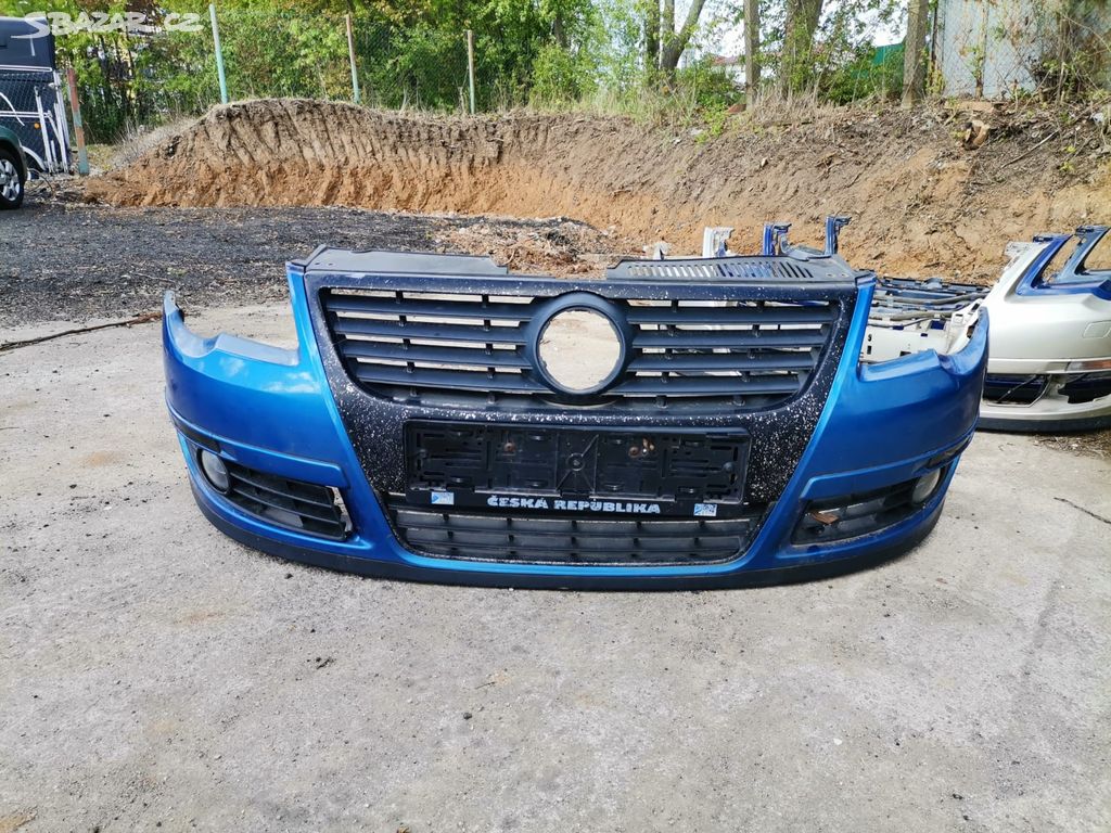Přední nárazník VW Passat B6 3C modrá folie