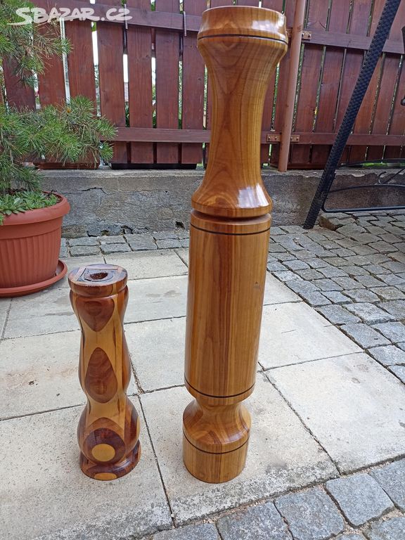 Dřevěné vázy
