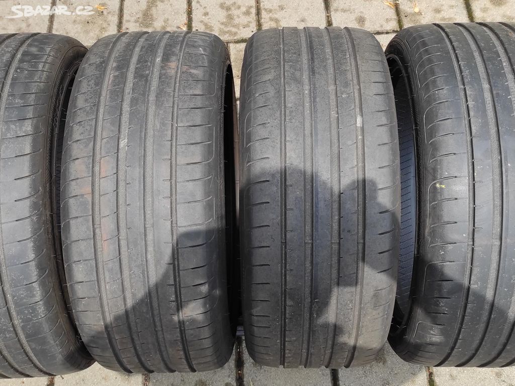 225/40 R18 92Y Goodyear F1 Eagle Asymetric 5