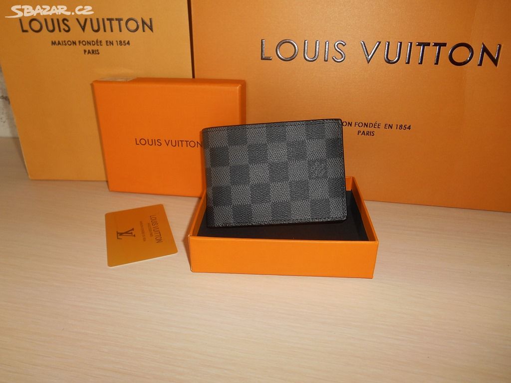 Peněženka Louis Vuitton, Francie