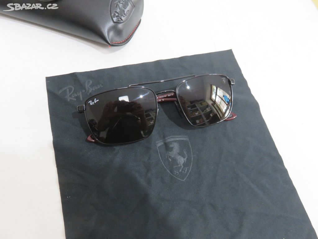 Zánovní sluneční brýle Ray-Ban RB3715M Ferrari