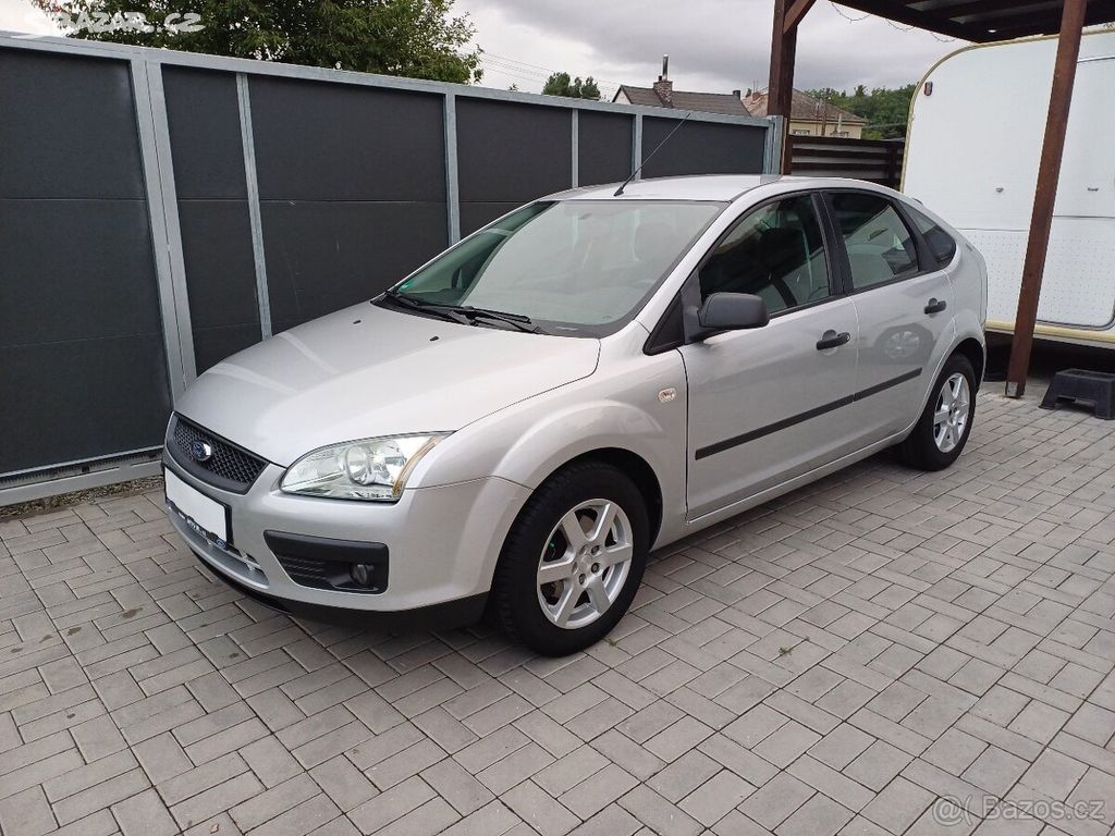 Benzínový Ford Focus 1.6 16V 74kw