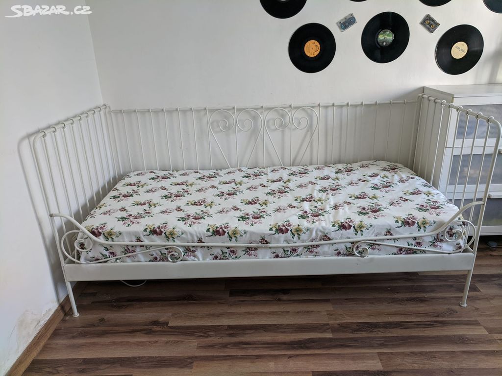 Kovová bílá postel IKEA 90x200 včetně matrace