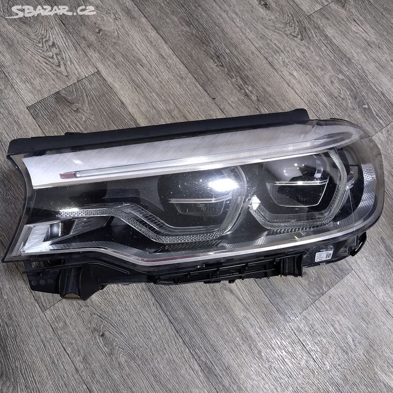 Levé adaptabilní světlo LED BMW řada 5 G30 G31