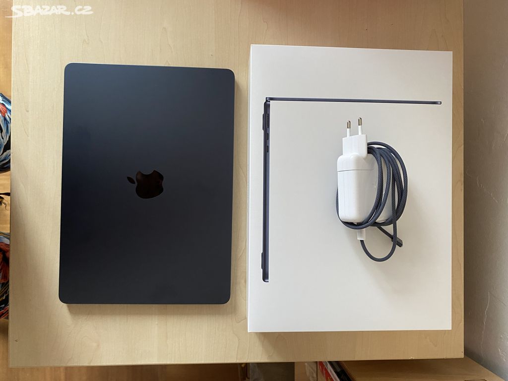 Macbook air M2 256 gb