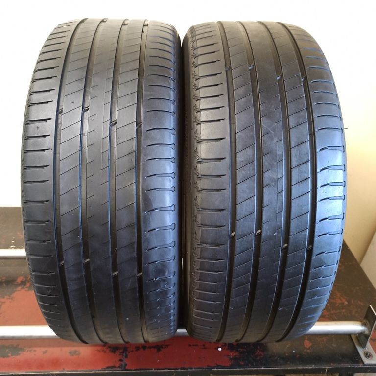 Michelin 255/45 R20 101W 1x4,5-5,5mm; 1x3,5-4,5mm