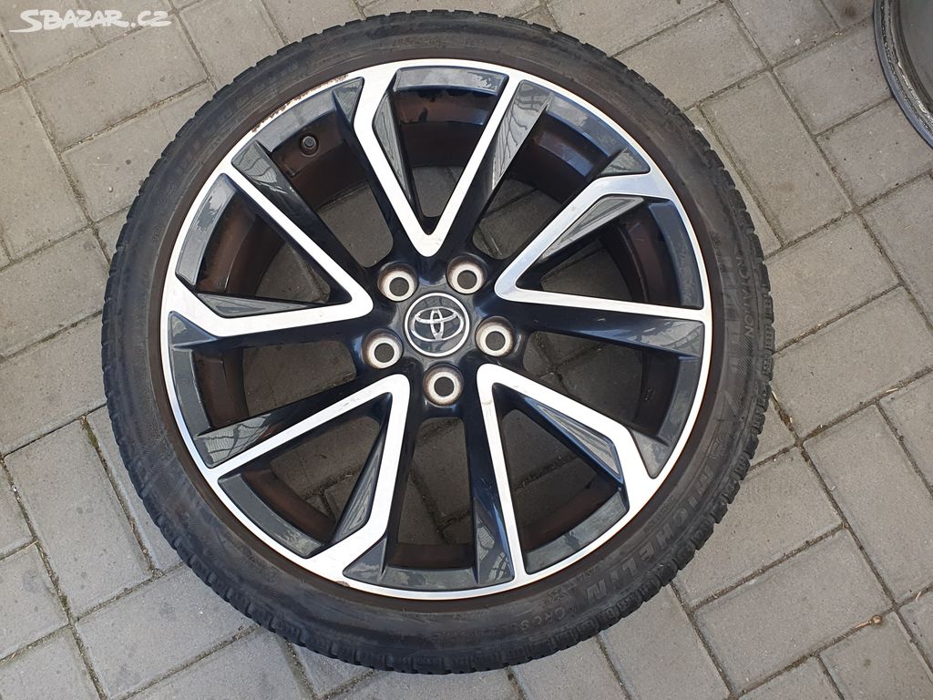 Zimní Sada Alu 5x114.3 225/40 R18 Toyota Corolla