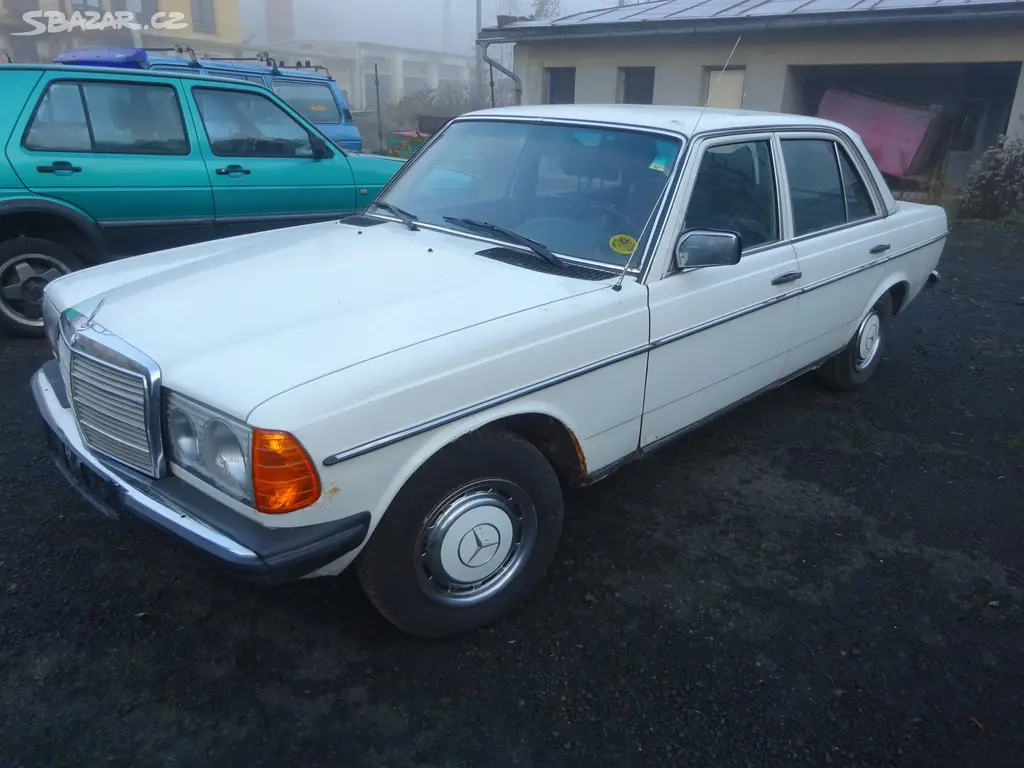 Mercedes Benz 240 D 123