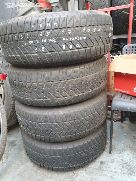 235 65 17 zimní pneu 4.5mm Goodyear ultragrip 108h