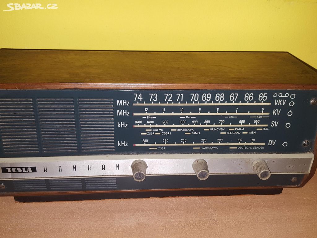 Retro rádio TESLA KANKAN - výborný původní stav