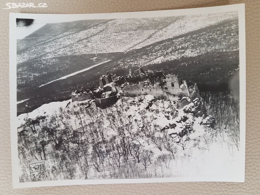 Vojenská, letecká fotografie Ghymeš, Slovensko,