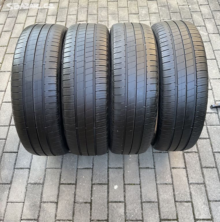 Použité letní pneu: 195/55/R20 - 4 kusy.