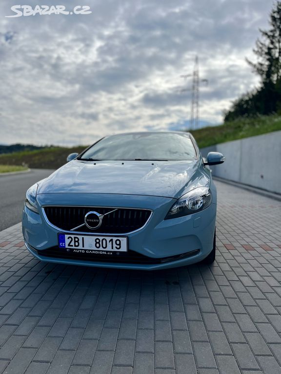 Volvo V40, D2, AUTOMAT, SERVISKA, TAŽNÉ