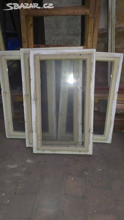 Okna dřevěná jednodílná - 4 kusy